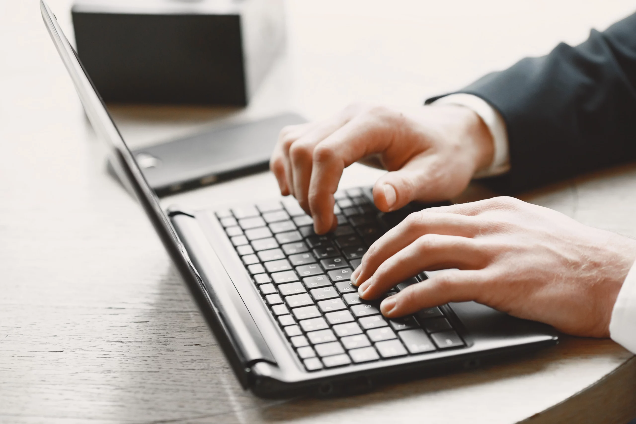 Rédaction d'un e-mail de relance commerciale personnalisé